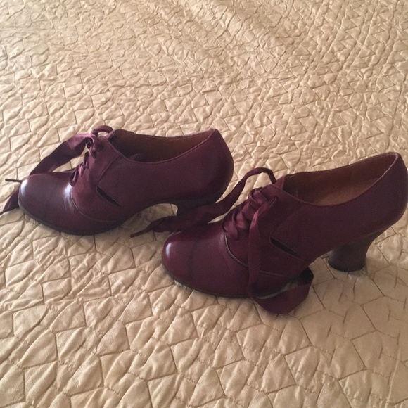 Naya Shoes - Leather/suede boots,size 7 1/2